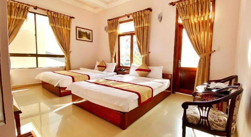 Gold Night Hotel Да Лат Екстериор снимка