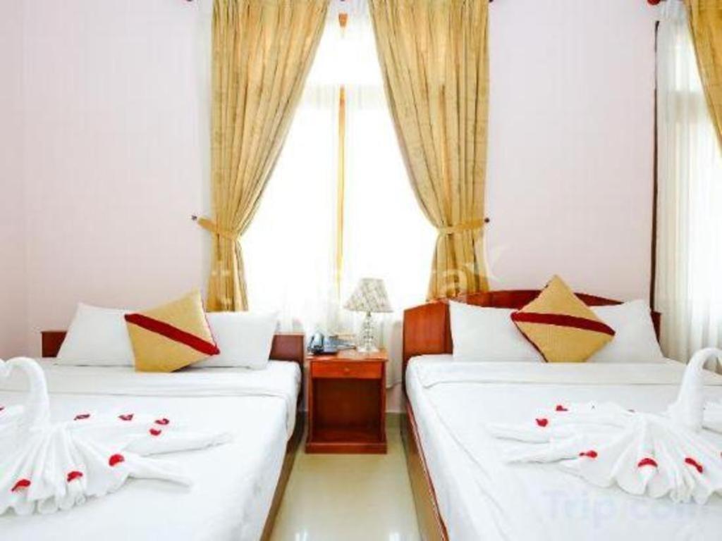 Gold Night Hotel Да Лат Екстериор снимка
