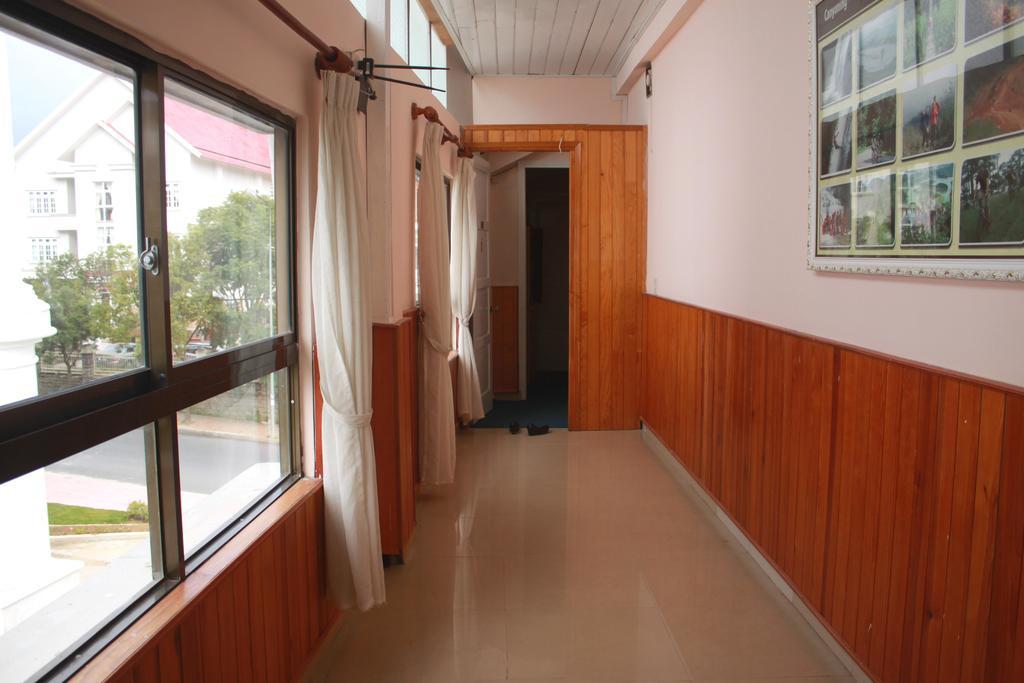 Gold Night Hotel Да Лат Екстериор снимка